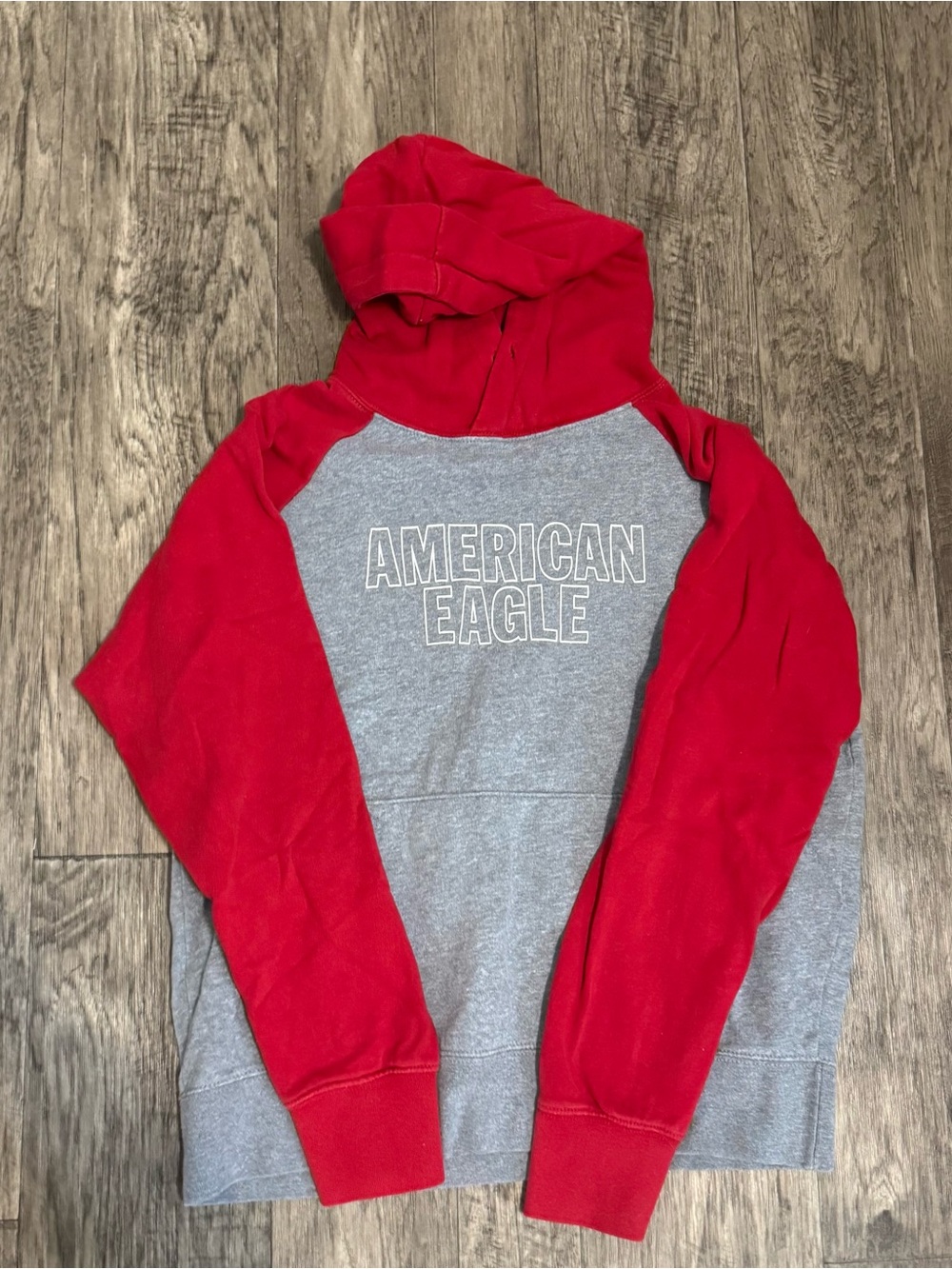American Eagle Outfitters Gray & Red Raglan Hooded Sweatshirt